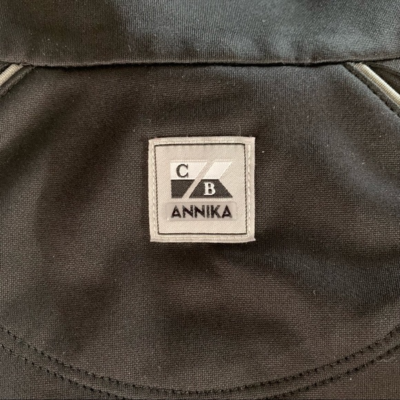 Women’s Annika Black Short Sleeve Zipper Neck Top Size Medium - Picture 5 of 10